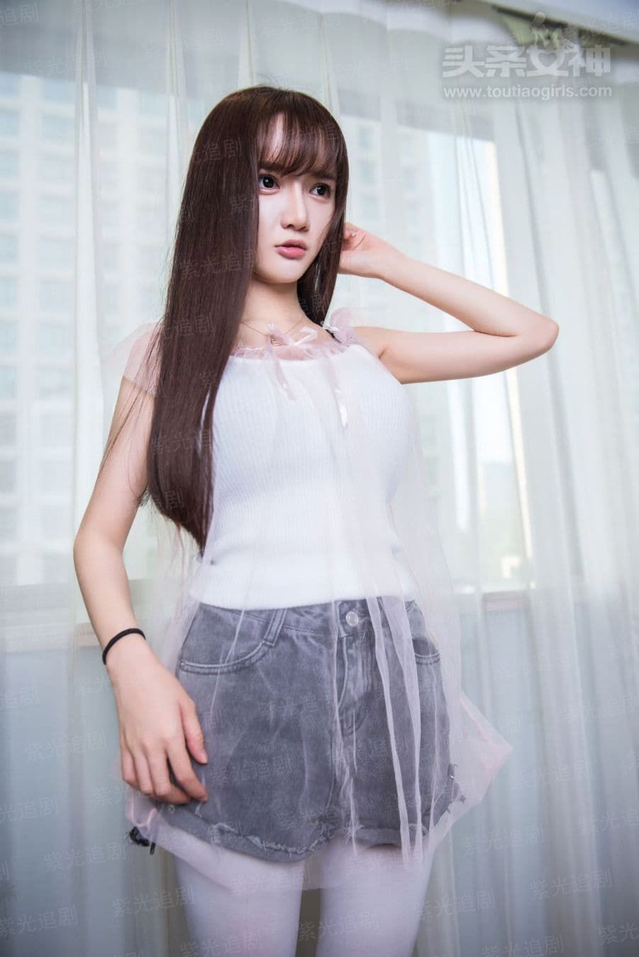 萌妻闯娱乐：军长大人护驾