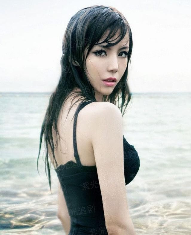 爷是言灵女王，得捧着
